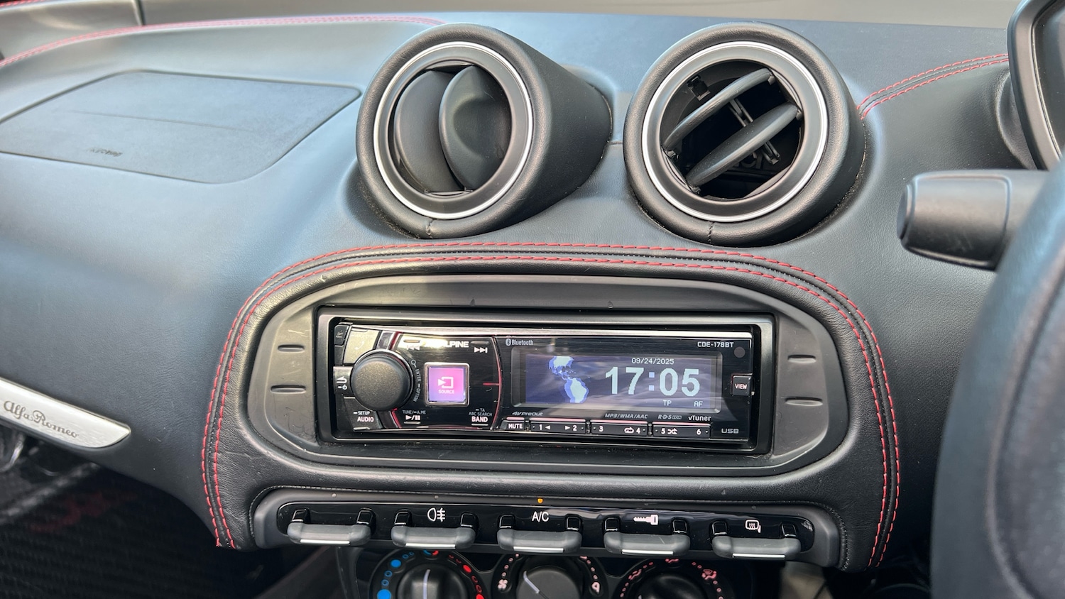 Used Alfa Romeo 4C 2017 for sale - 75950521: Photo 10