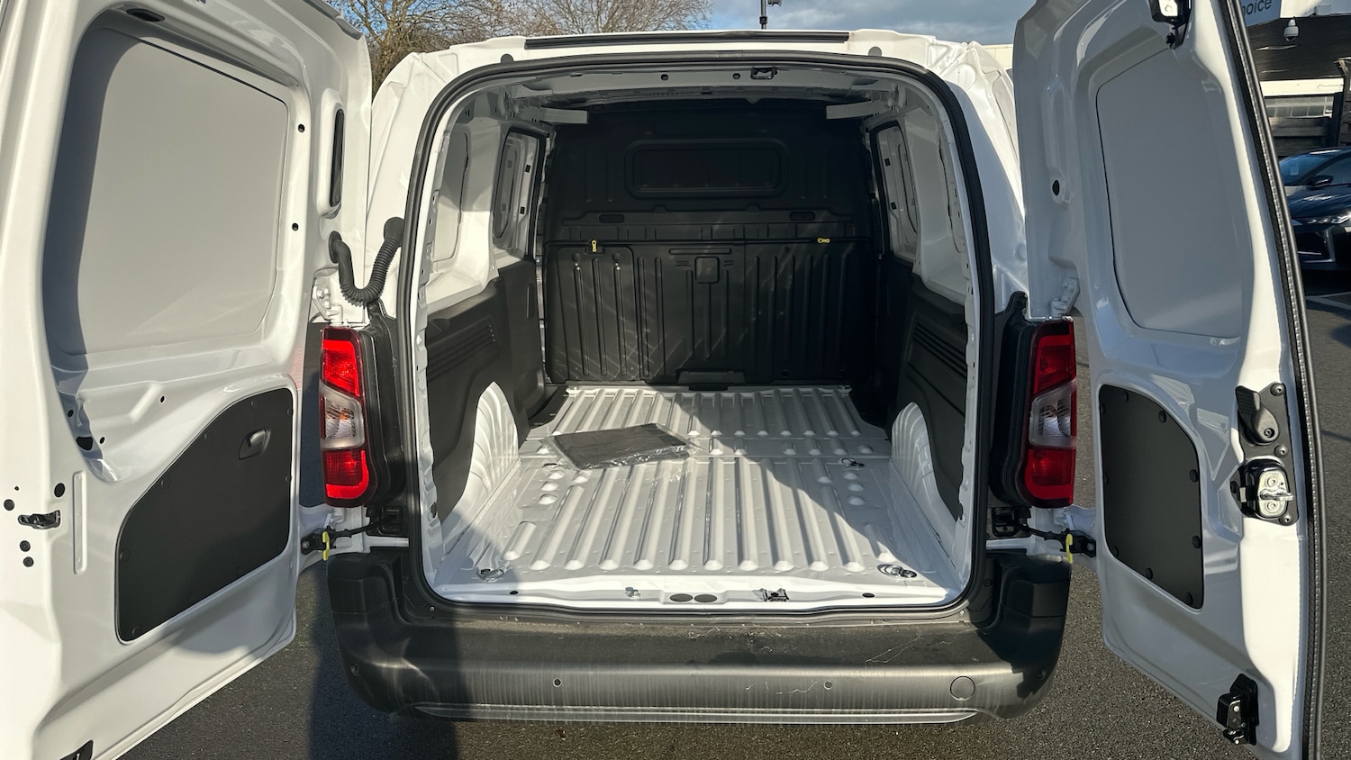 Used Citroen Berlingo 2024 for sale - 76772592: Photo 19