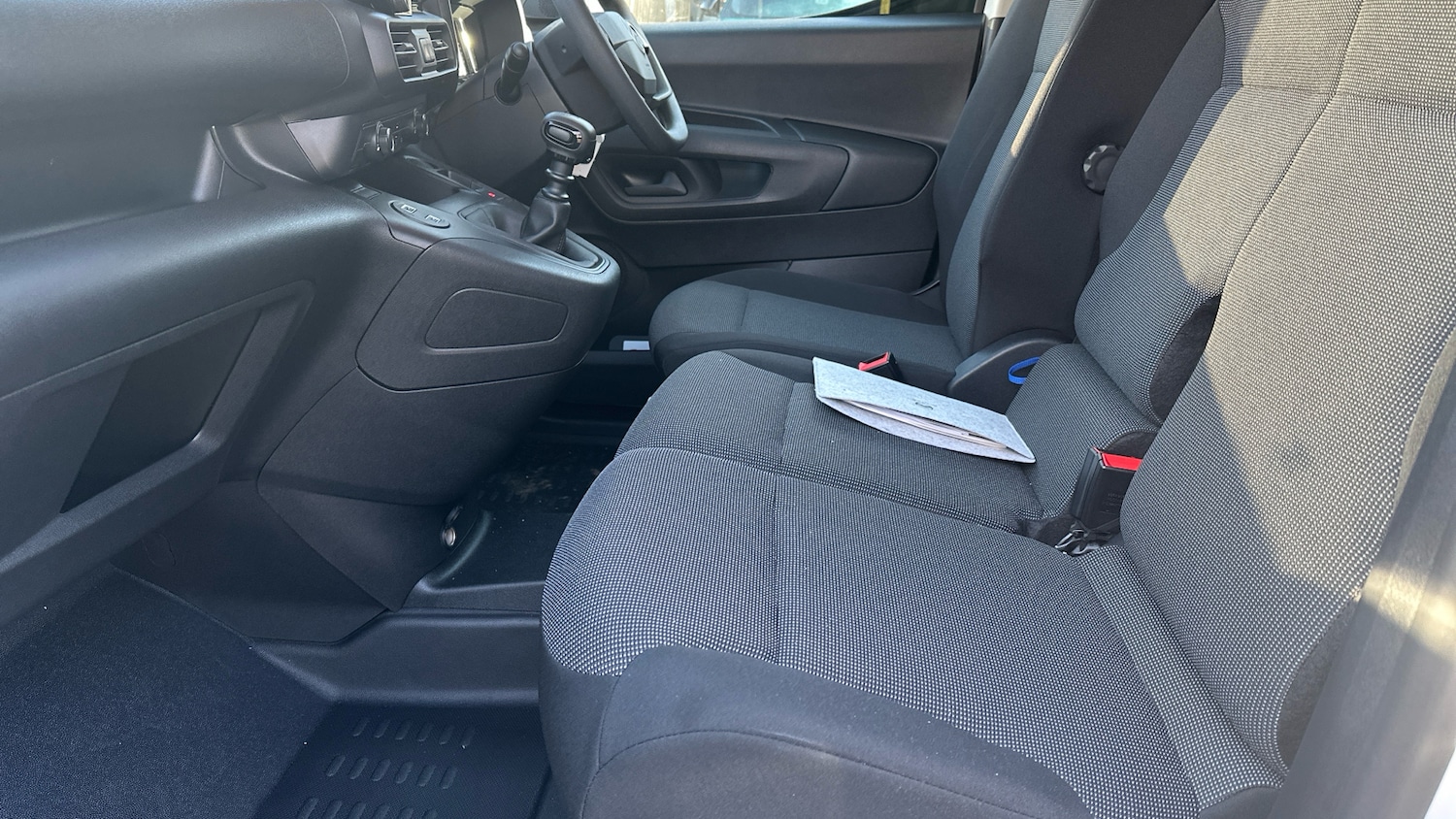 Used Citroen Berlingo 2024 for sale - 76772592: Photo 33