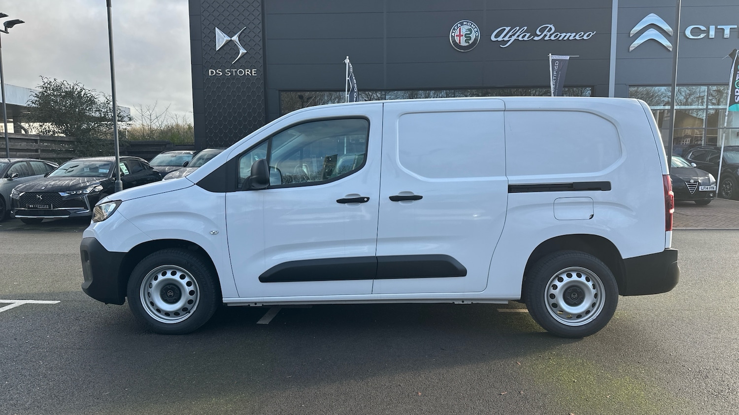 Used Citroen Berlingo 2024 for sale - 76772592: Photo 6