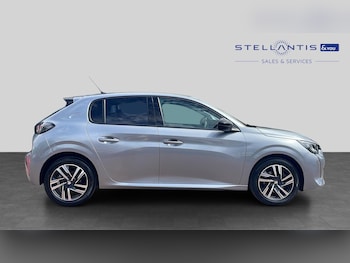 Used Peugeot 208 2023 for sale - 79485382: Photo
