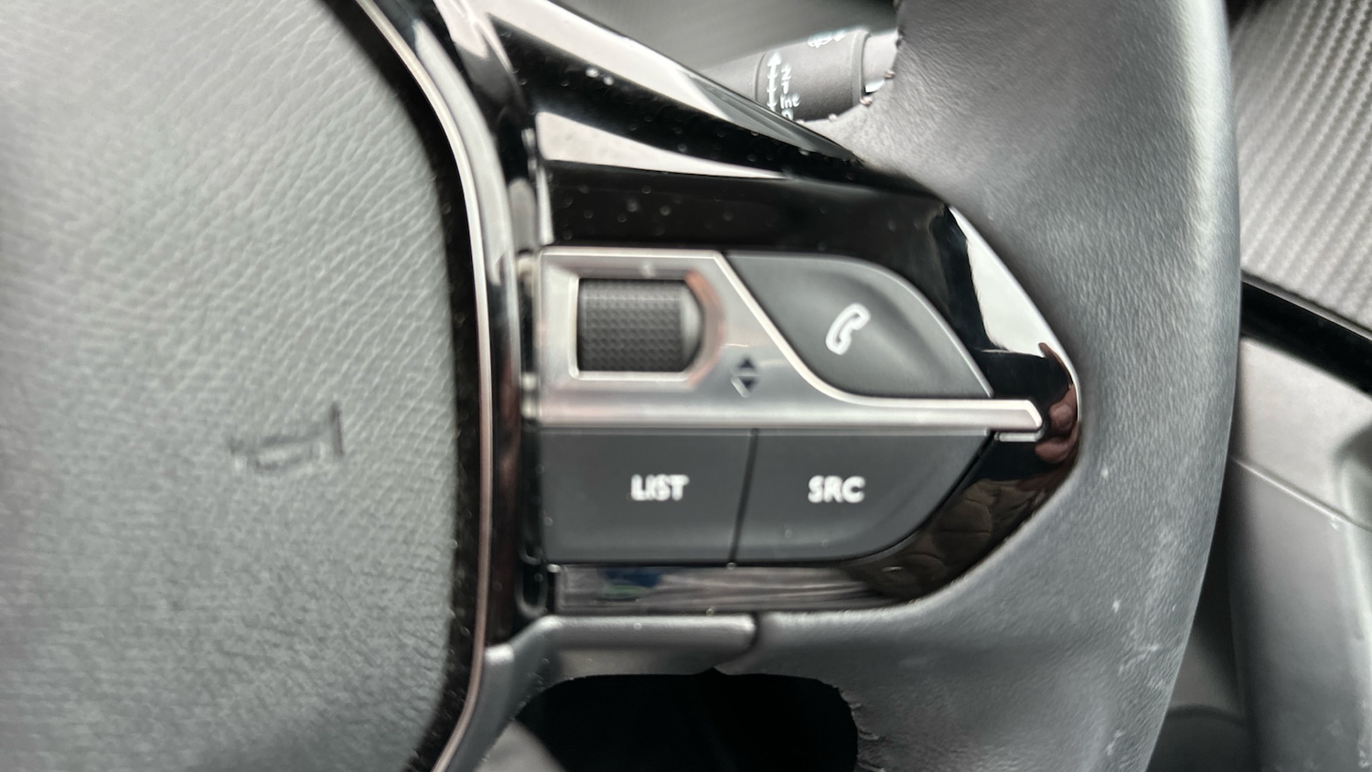 Used Peugeot 2008 2021 for sale - 76338258: Photo 24