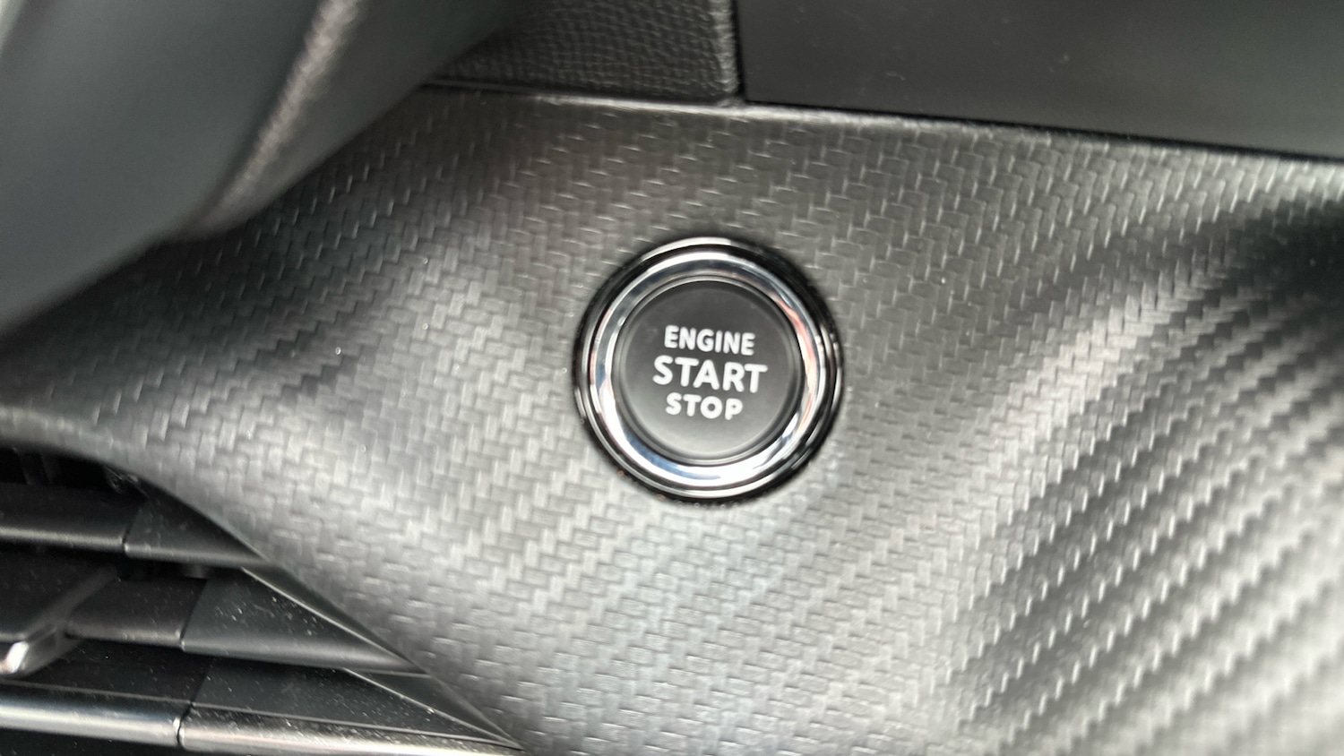 Used Peugeot 2008 2021 for sale - 76338258: Photo 40