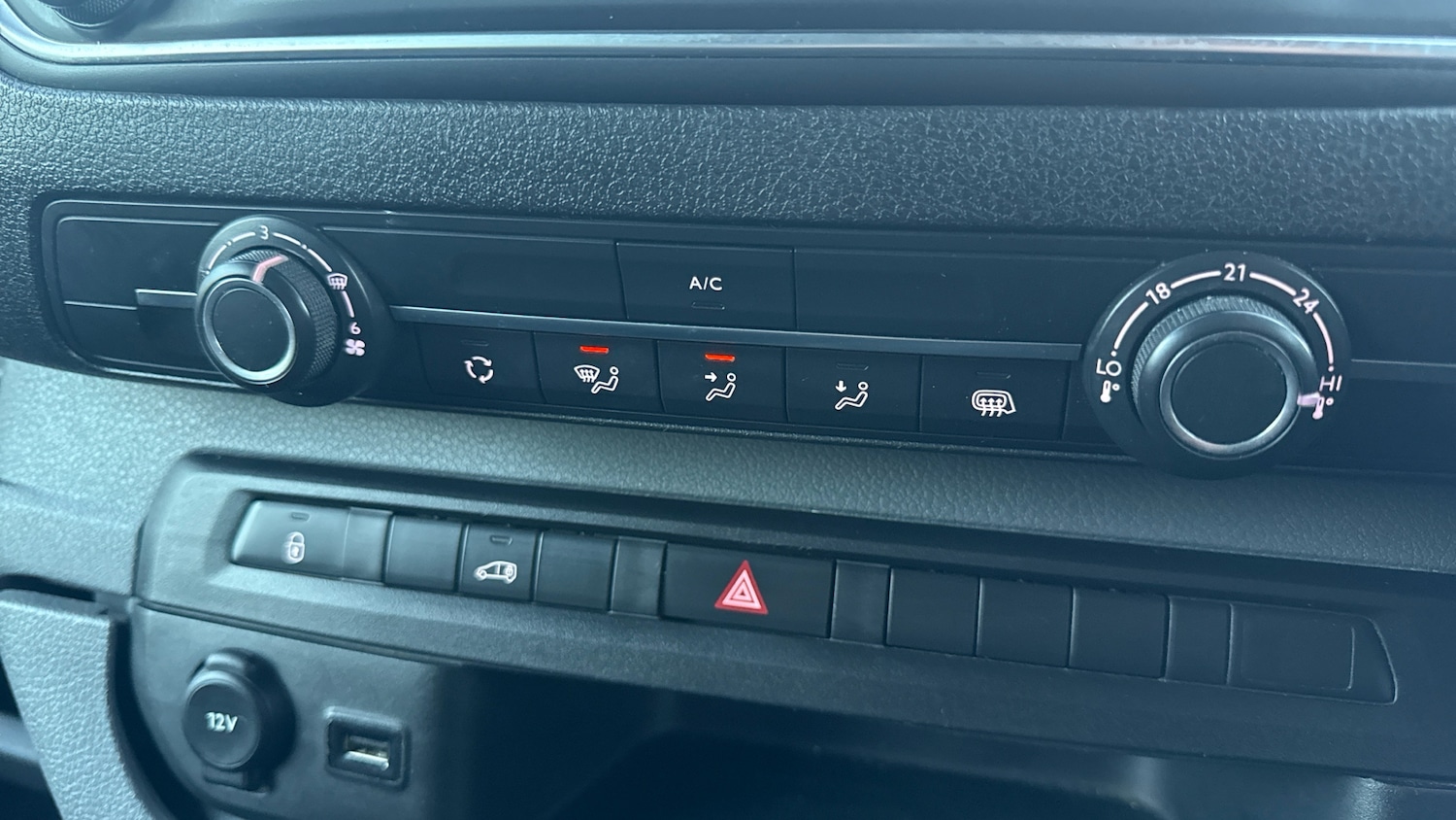 Used Vauxhall Vivaro 2020 for sale - 77030610: Photo 25