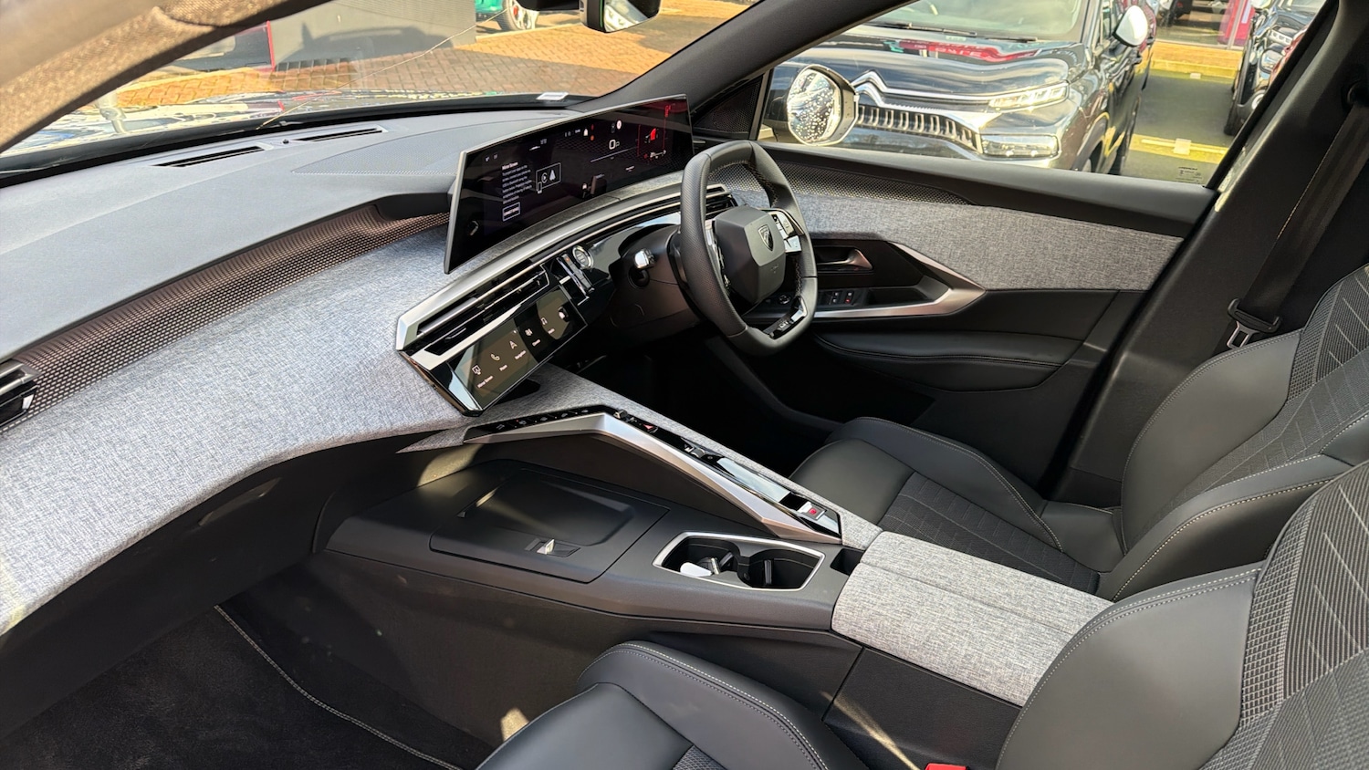 Used Peugeot 5008 2025 for sale - 77239216: Photo 13