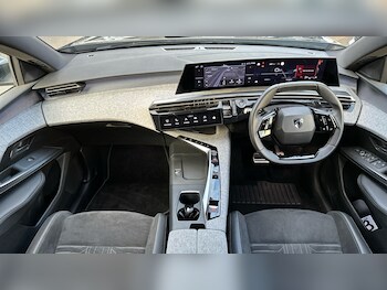 Used Peugeot 5008 2024 for sale - 76095577: Photo 4