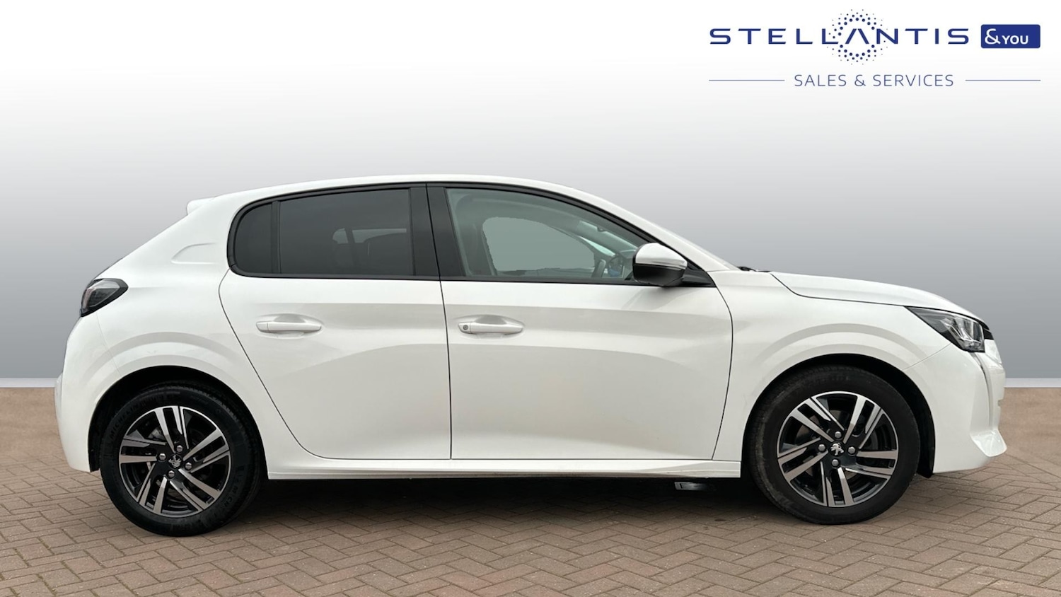 Used Peugeot 208 2021 for sale - 77809547: Photo 2