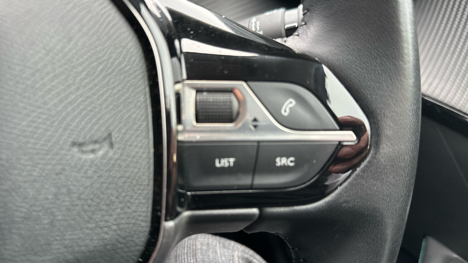 Used Peugeot 208 2021 for sale - 77809547: Photo 24