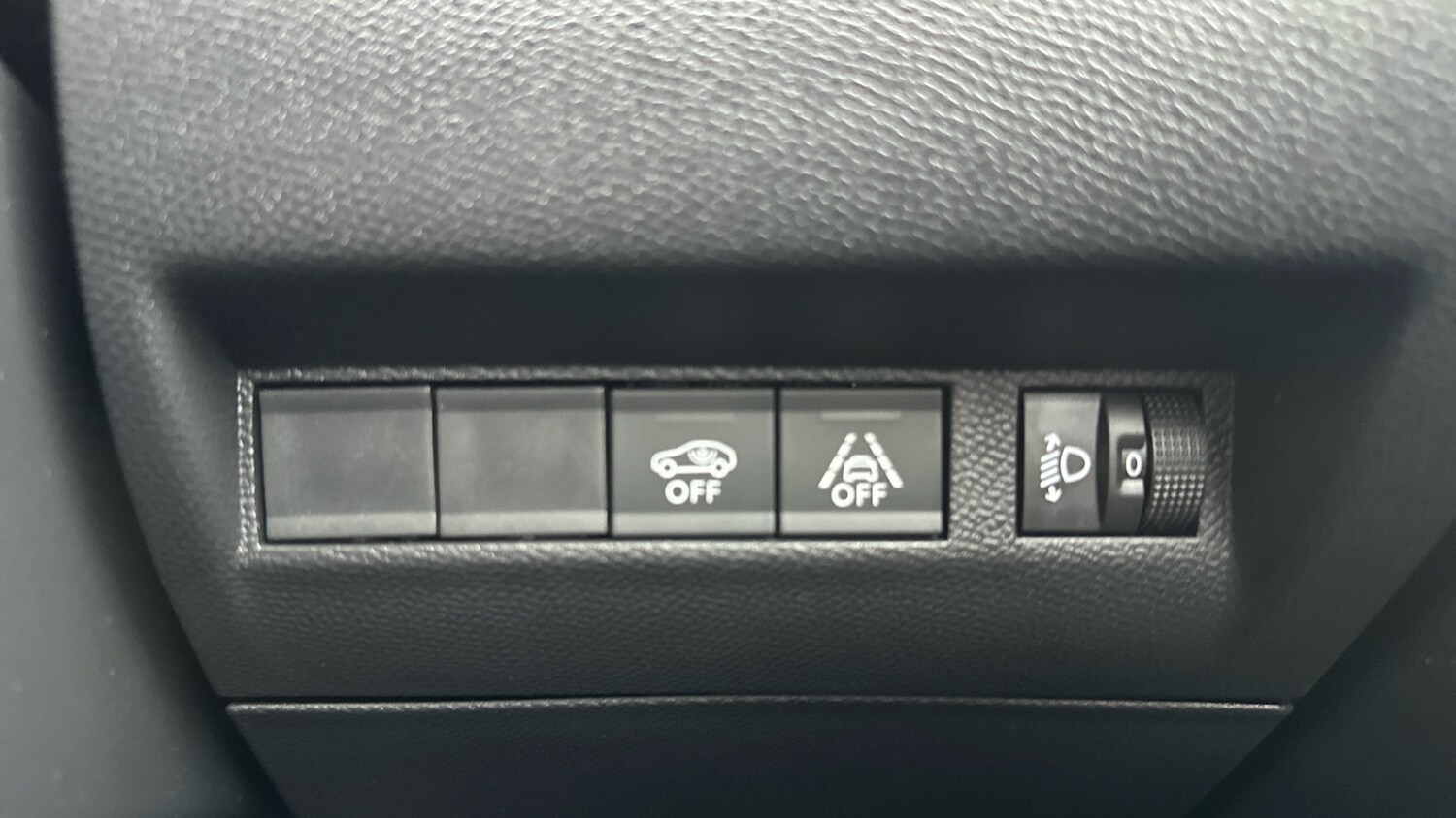 Used Peugeot 208 2021 for sale - 77809547: Photo 34