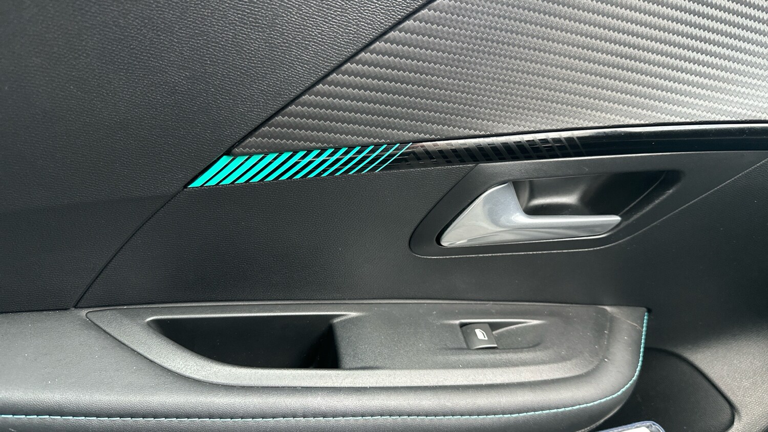 Used Peugeot 208 2021 for sale - 77809547: Photo 41