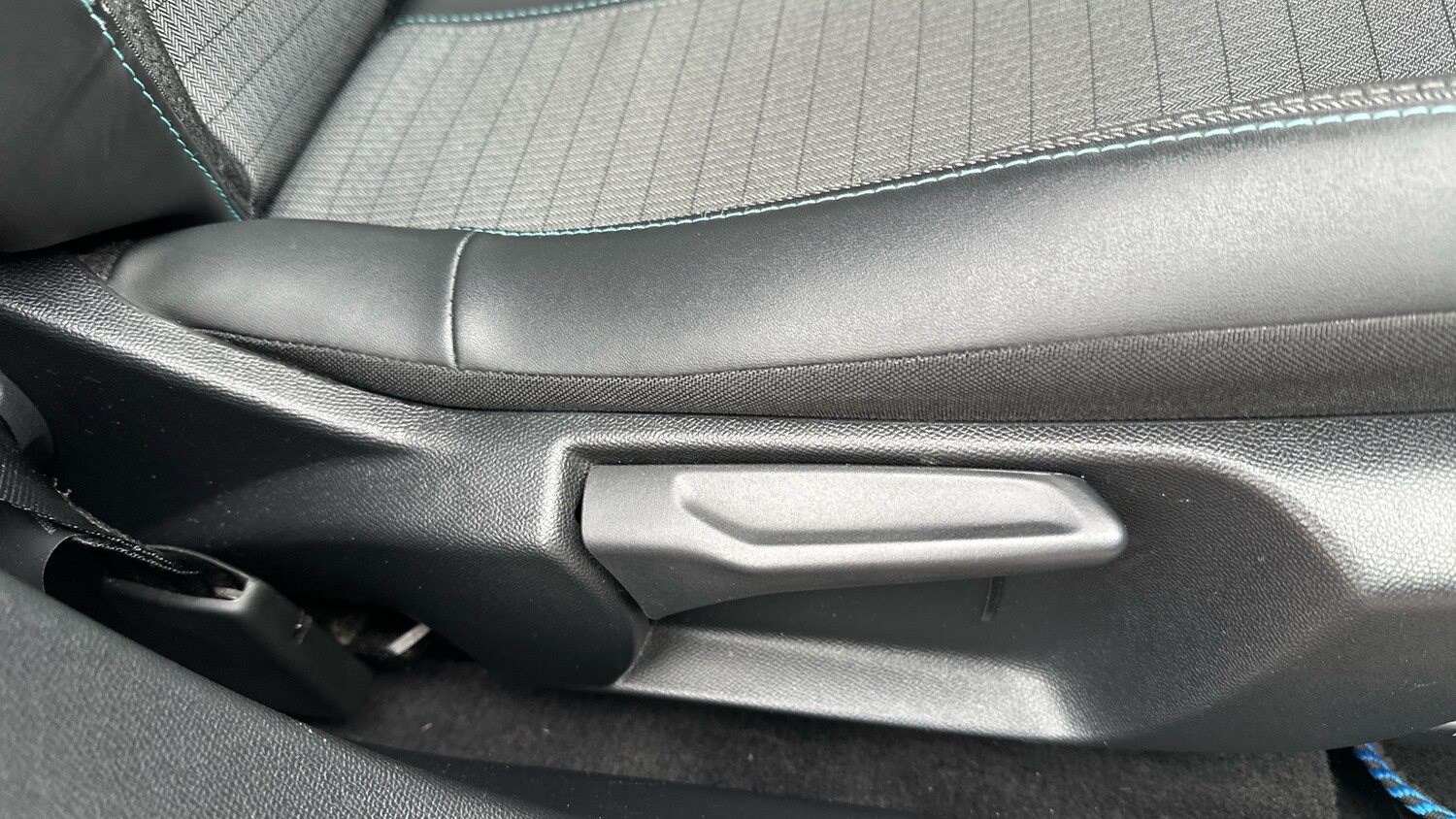 Used Peugeot 208 2021 for sale - 77809547: Photo 51