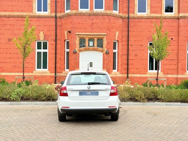 Used Skoda Rapid Spaceback 2014 for sale - 76147998: Photo 17