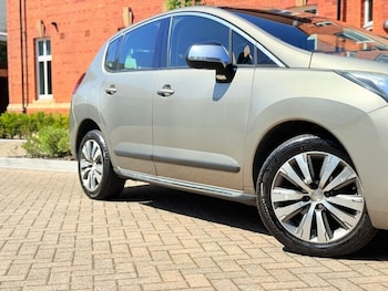 Used Peugeot 3008 2015 for sale - 76038958: Photo