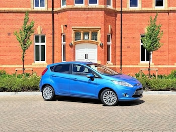 Used Ford Fiesta 2010 for sale - 76039236: Photo