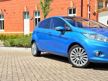 Used Ford Fiesta 2010 for sale - 76039236: Photo