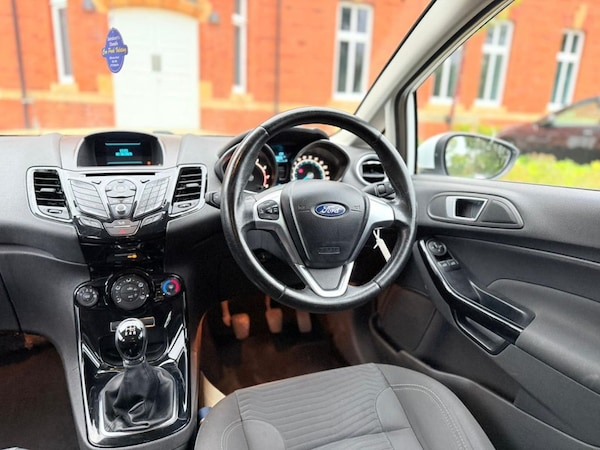 Used Ford Fiesta 2015 for sale - 76148002: Photo 28