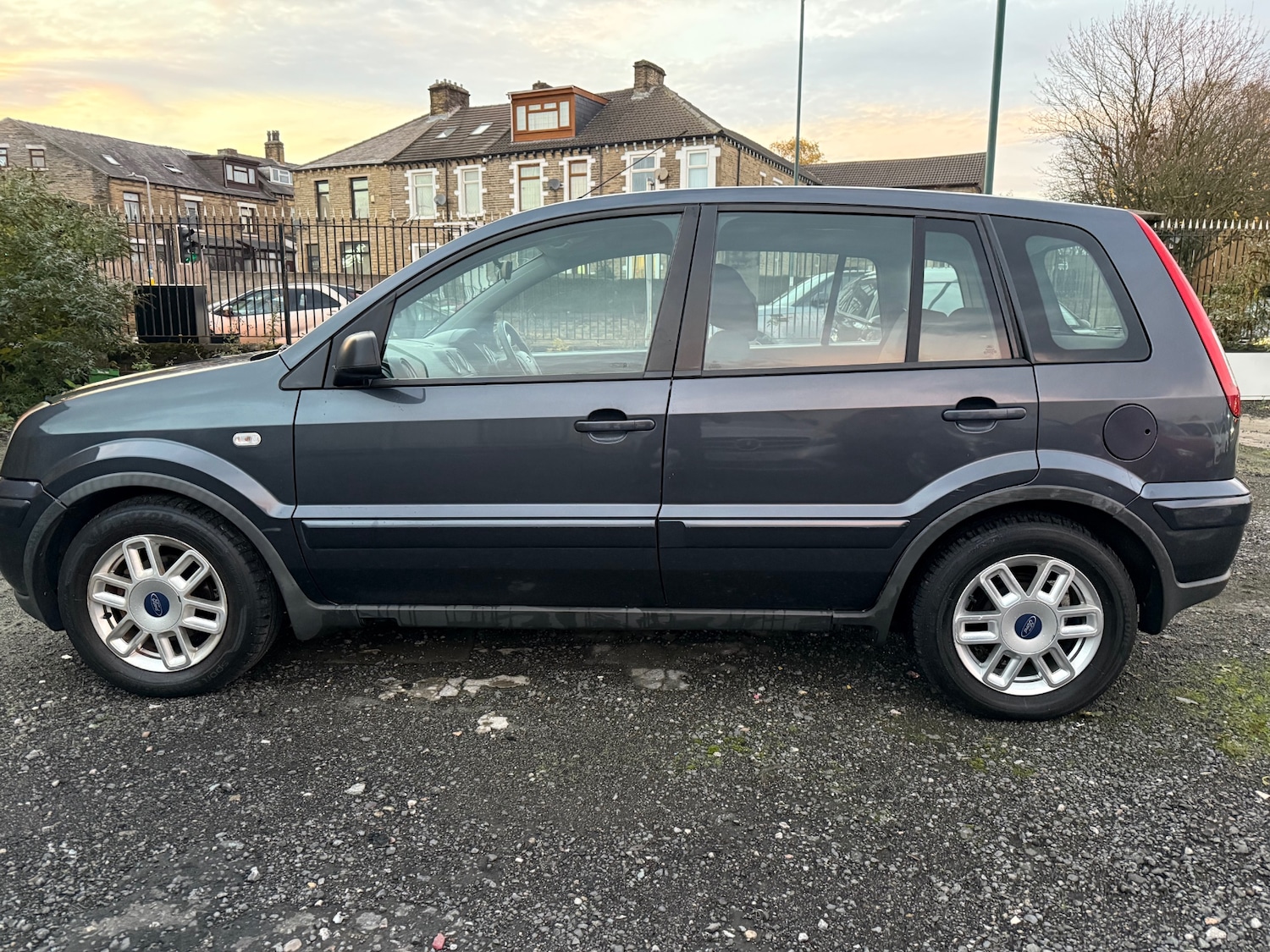 Used Ford Fusion 2008 for sale - 76483292: Photo 4