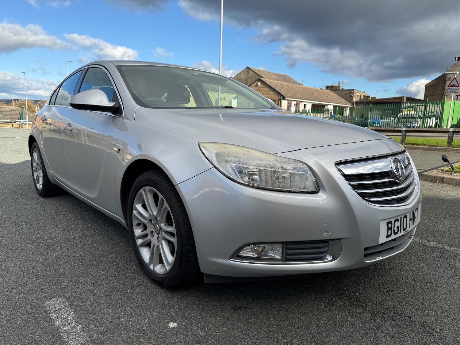 Used Vauxhall Insignia 2010 for sale - 76376789: Photo 1