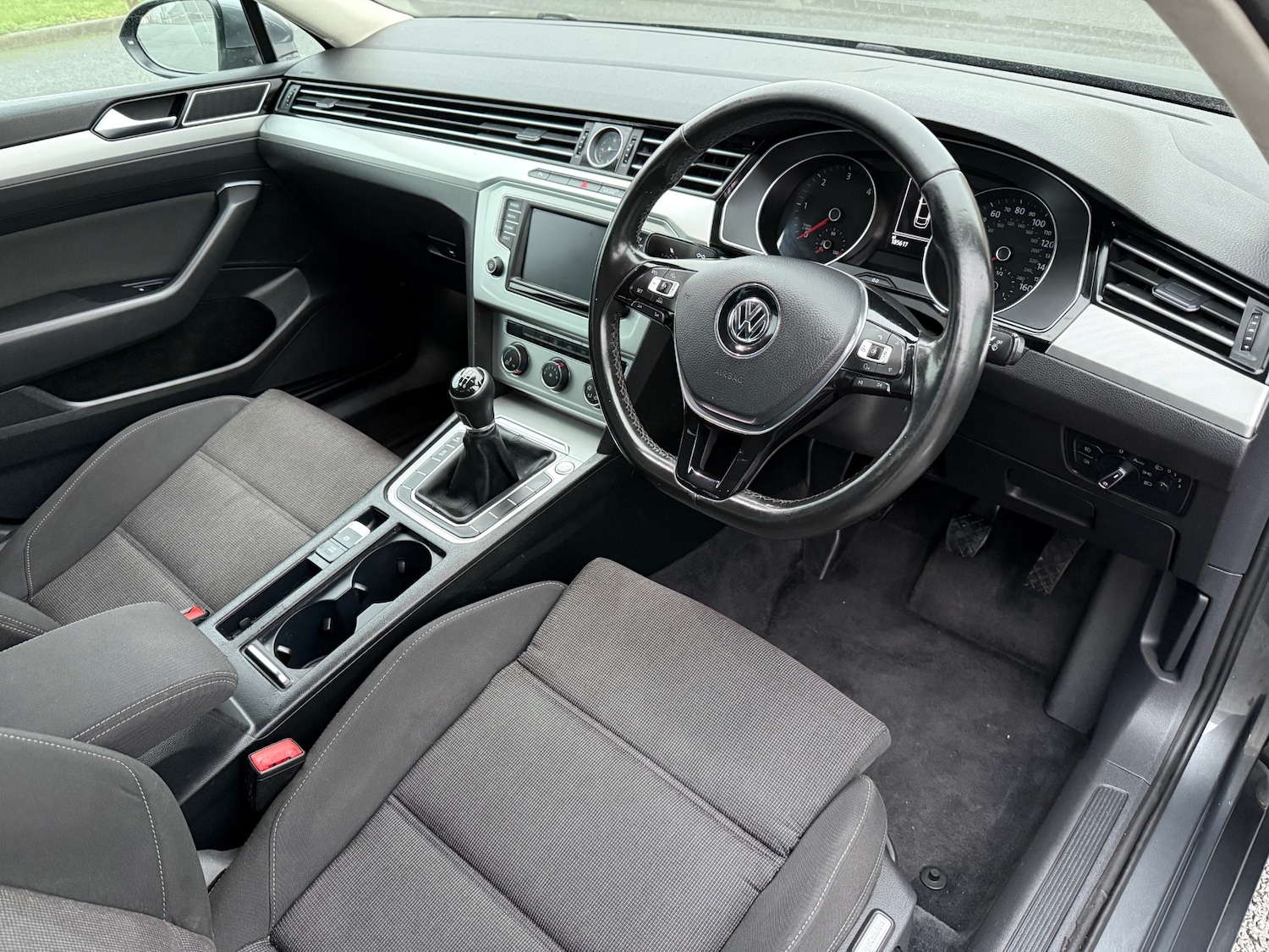 Used Volkswagen Passat 2015 for sale - 77020154: Photo 9
