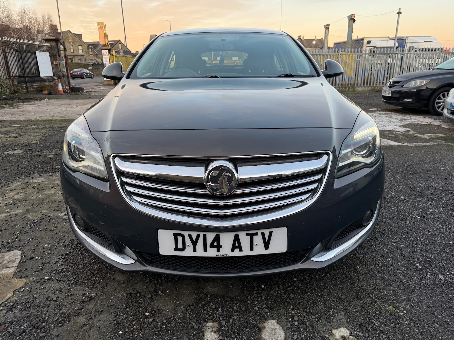 Used Vauxhall Insignia 2014 for sale - 76963675: Photo 2