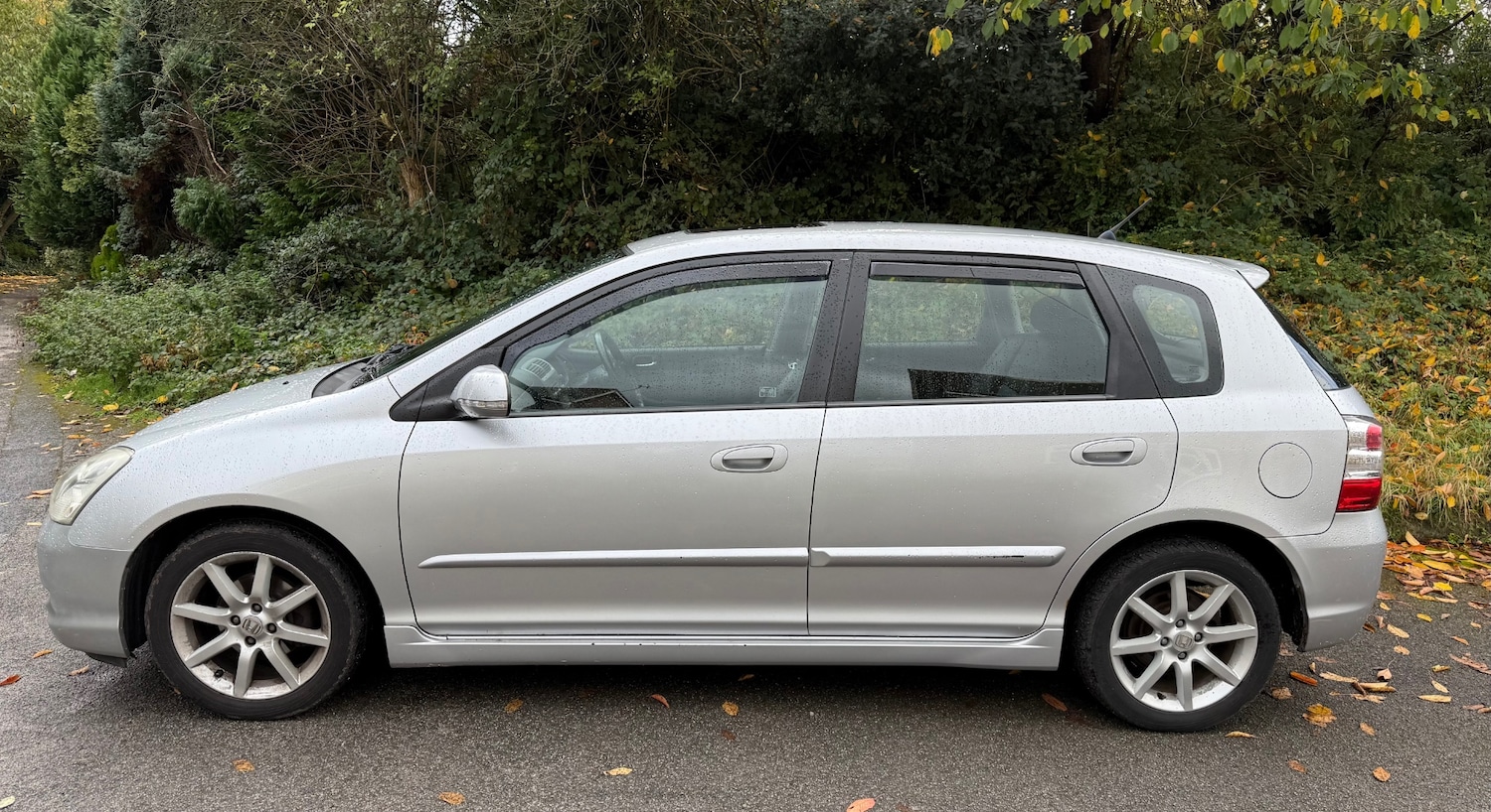 Used Honda Civic 2004 for sale - 76392358: Photo 4