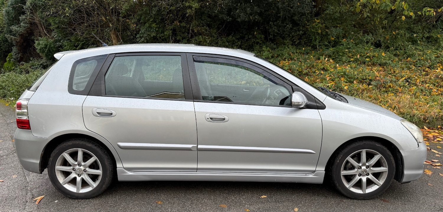 Used Honda Civic 2004 for sale - 76392358: Photo 8