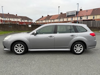 Used Subaru Legacy 2013 for sale - 77059319: Photo