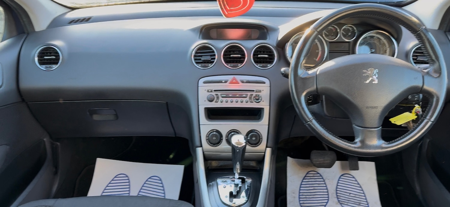 Used Peugeot 308 2012 for sale - 76802494: Photo 6