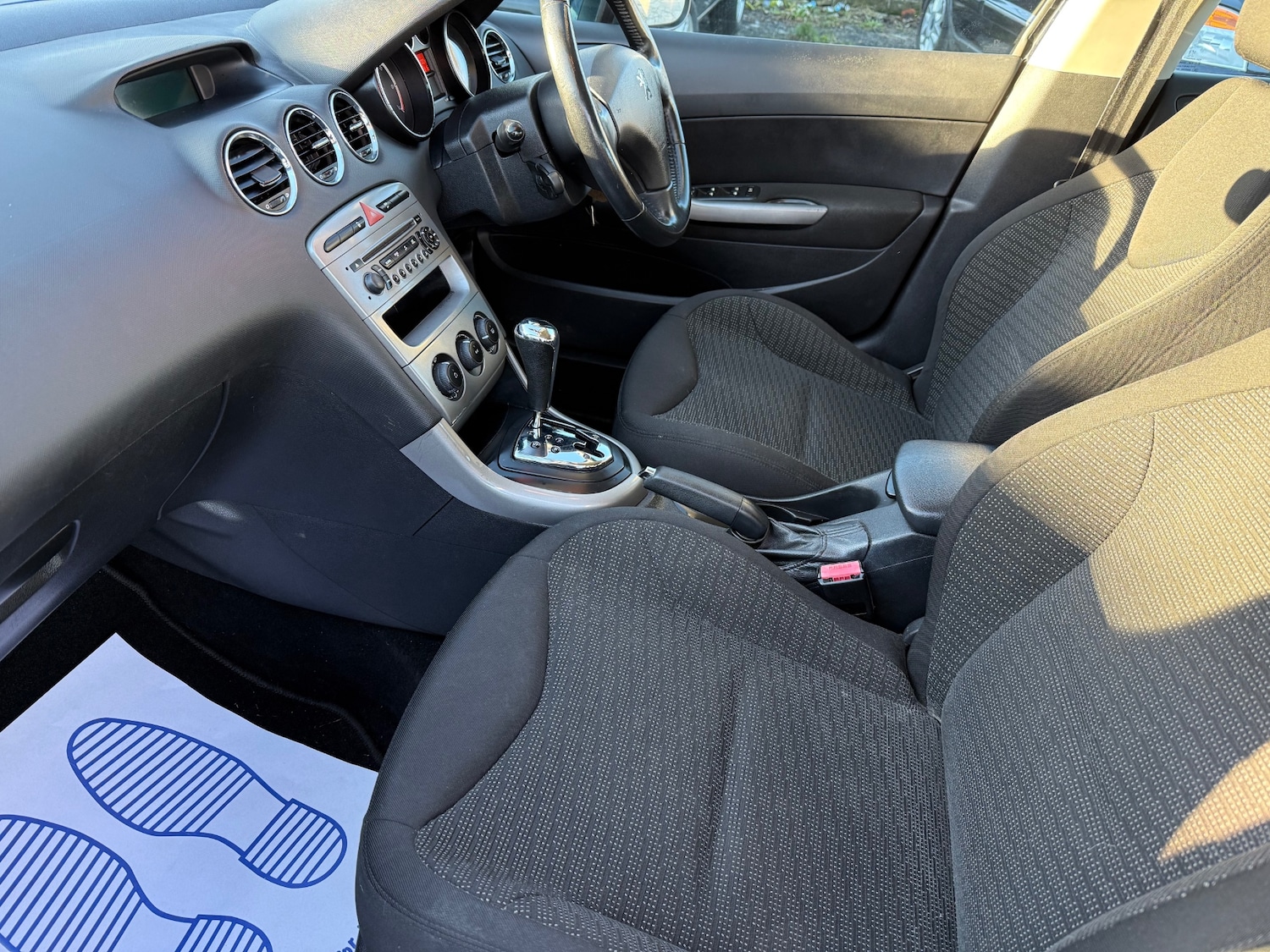 Used Peugeot 308 2012 for sale - 76802494: Photo 8