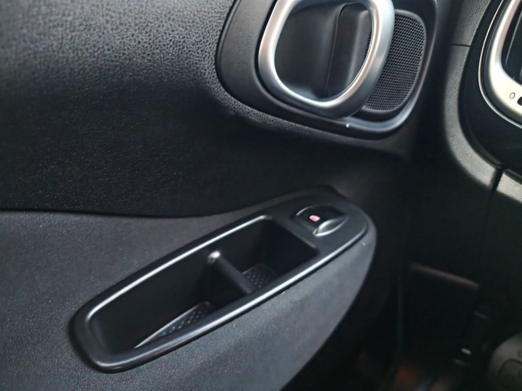 Used Fiat 500L 2015 for sale - 76783865: Photo 42