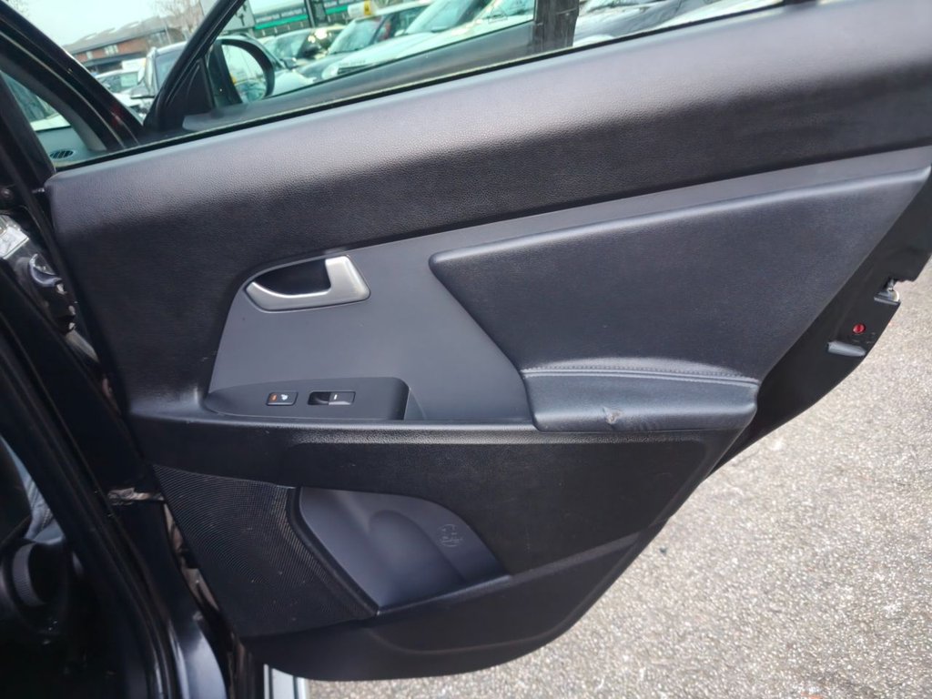 Used Kia Sportage 2011 for sale - 77771082: Photo 38