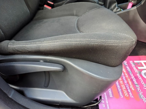 Used Renault Clio 2013 for sale - 76124219: Photo 20