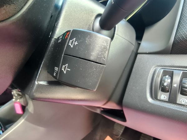 Used Renault Clio 2013 for sale - 76124219: Photo 33