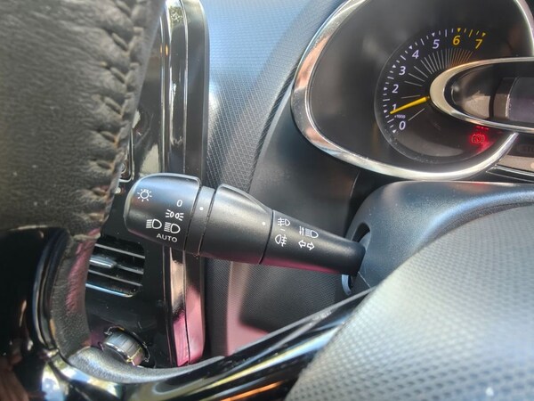 Used Renault Clio 2013 for sale - 76124219: Photo 36