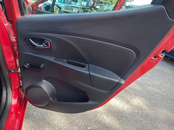 Used Renault Clio 2013 for sale - 76124219: Photo 50