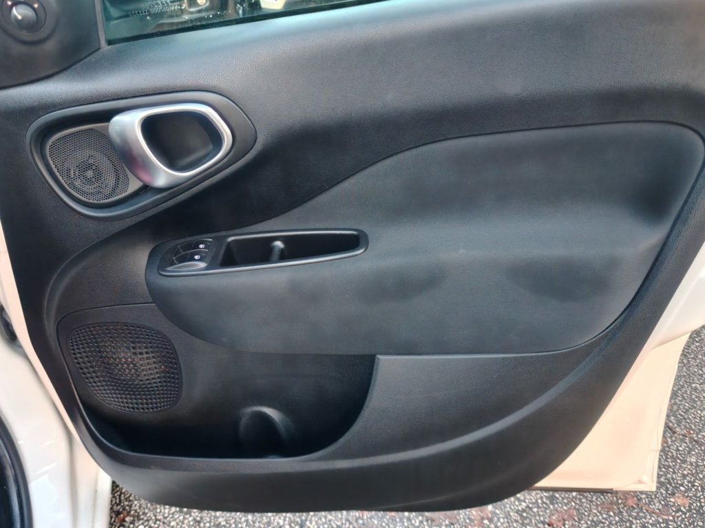 Used Fiat 500L 2014 for sale - 76966245: Photo 21