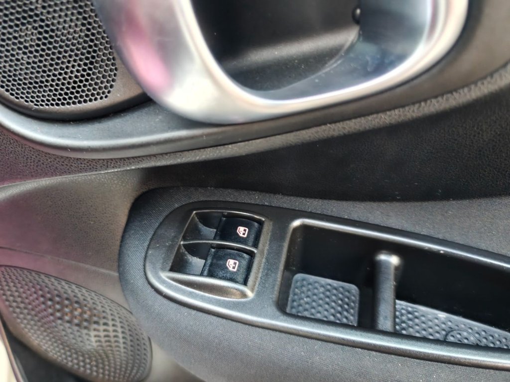 Used Fiat 500L 2014 for sale - 76966245: Photo 37