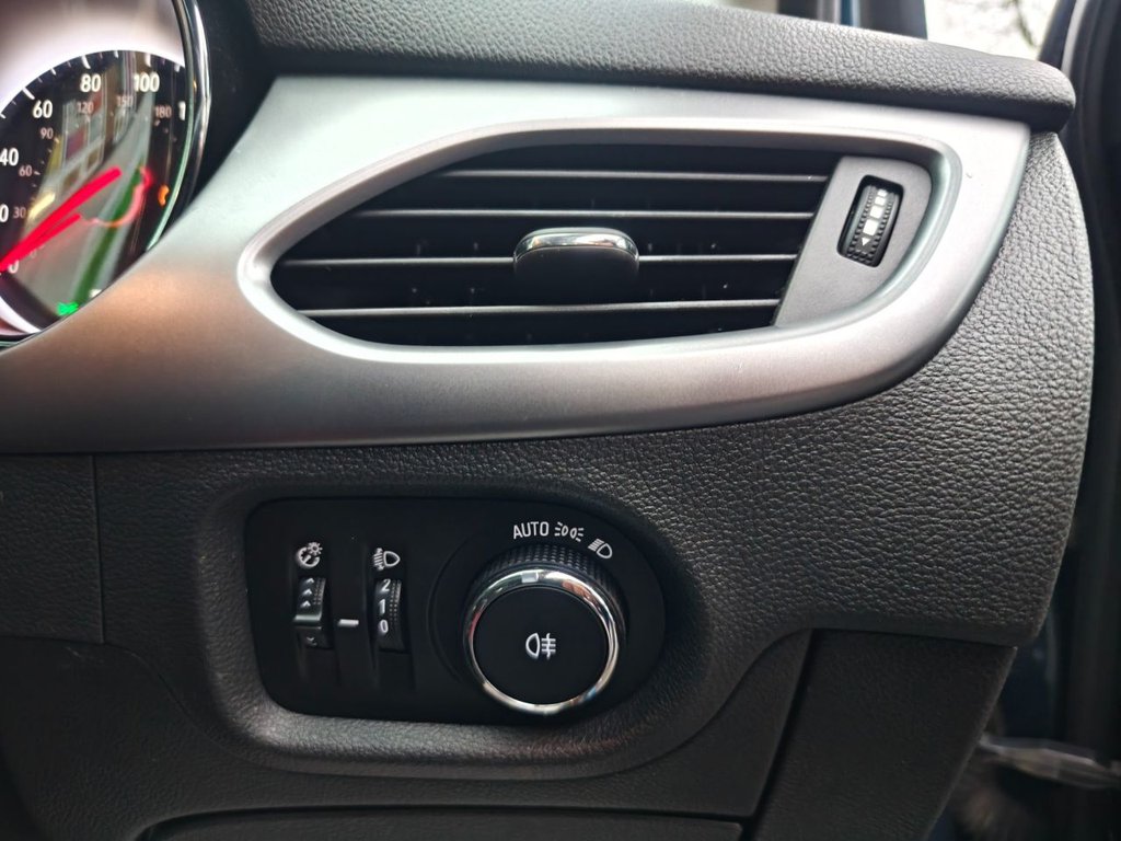 Used Vauxhall Astra 2017 for sale - 76546613: Photo 34