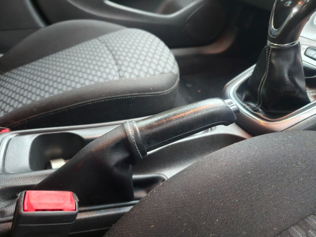 Used Vauxhall Astra 2017 for sale - 76546613: Photo 44