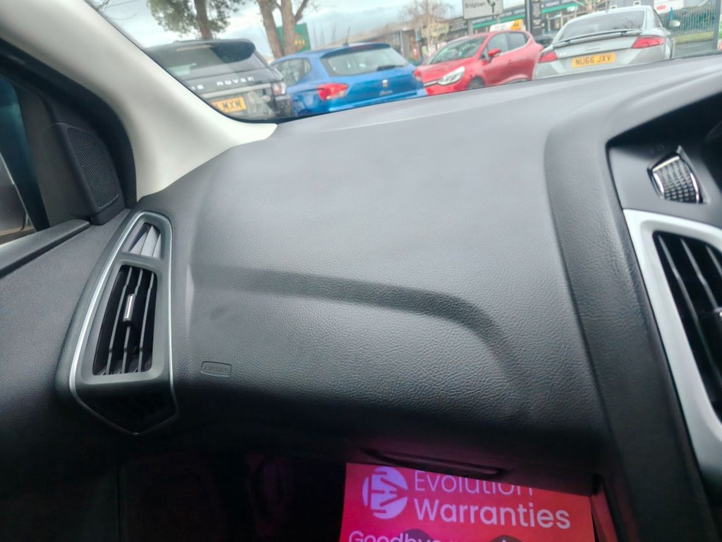 Used Ford Focus 2013 for sale - 76867437: Photo 18