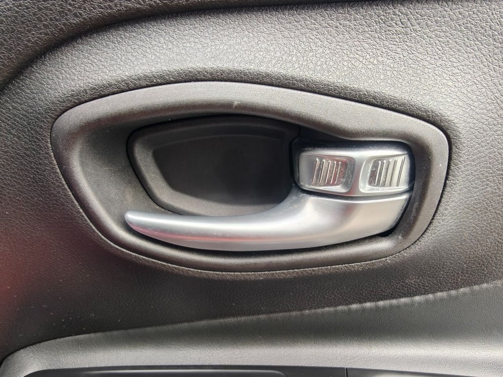 Used Jeep Renegade 2015 for sale - 77836028: Photo 38