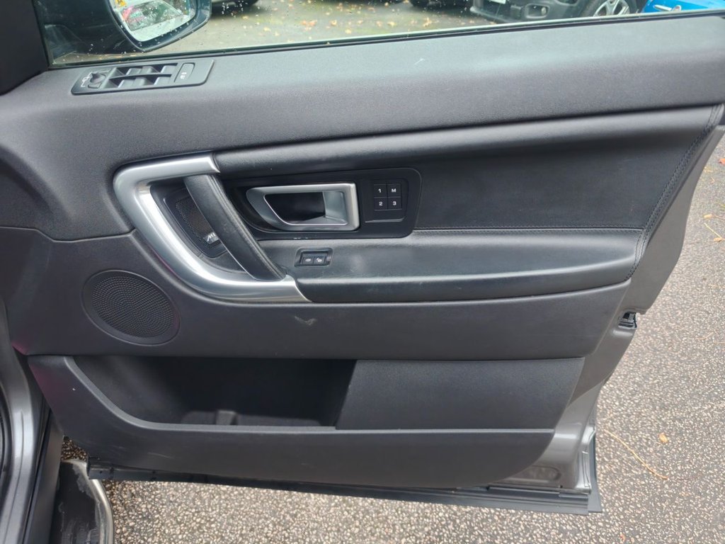Used Land Rover Discovery Sport 2016 for sale - 76469957: Photo 17