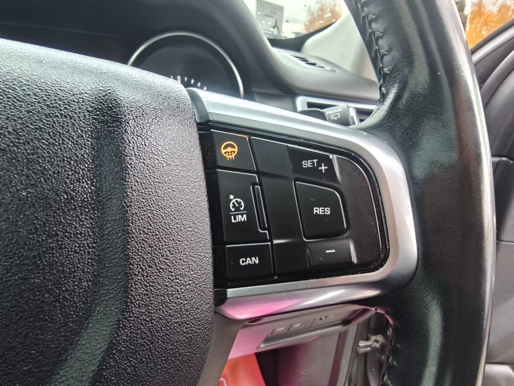 Used Land Rover Discovery Sport 2016 for sale - 76469957: Photo 40