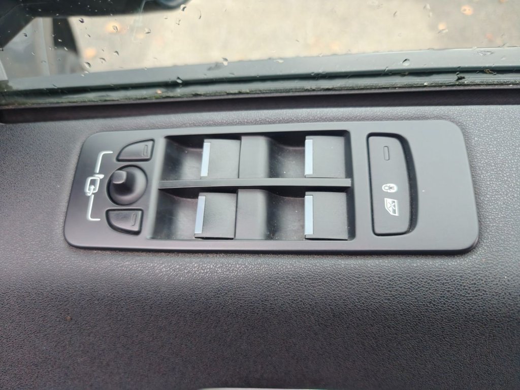 Used Land Rover Discovery Sport 2016 for sale - 76469957: Photo 45