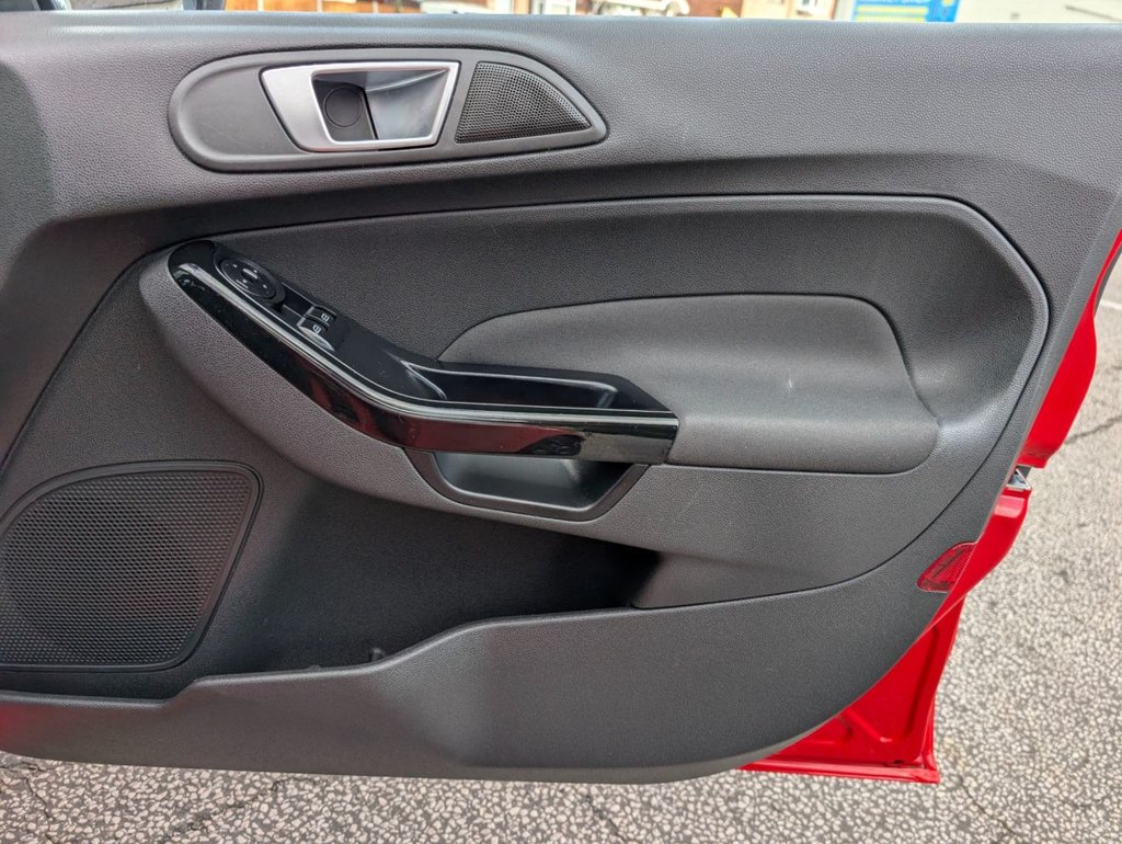 Used Ford Fiesta 2015 for sale - 76740098: Photo 38