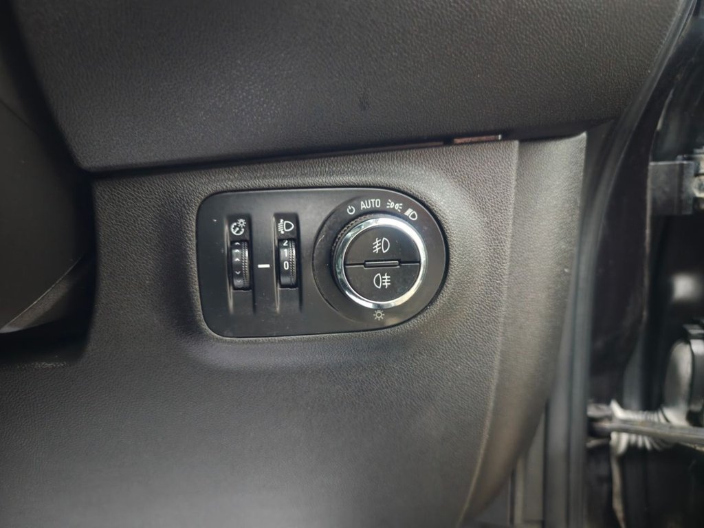 Used Vauxhall Corsa 2015 for sale - 78008843: Photo 36