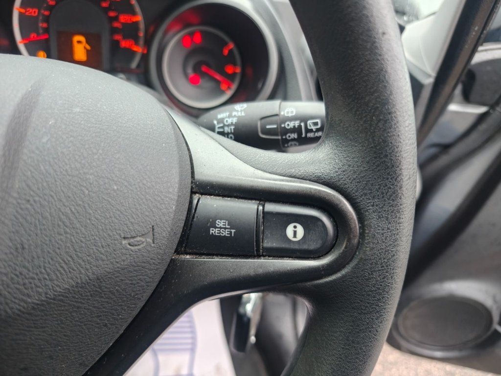 Used Honda Jazz 2015 for sale - 77680266: Photo 44