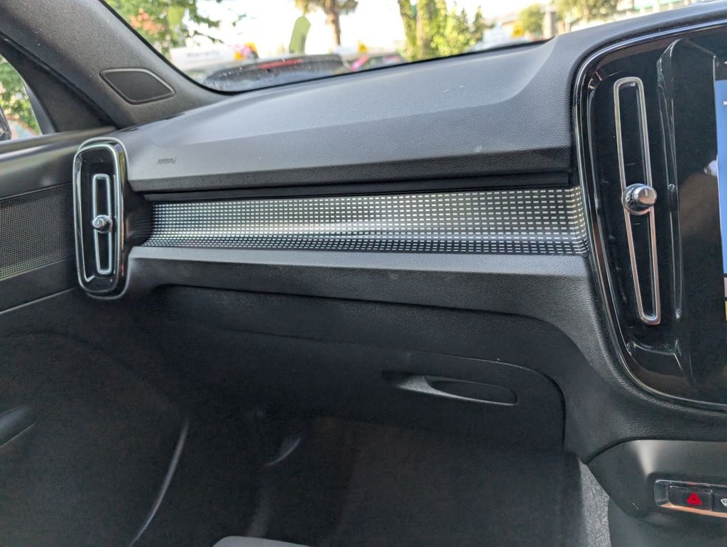 Used Volvo XC40 2018 for sale - 76973379: Photo 22