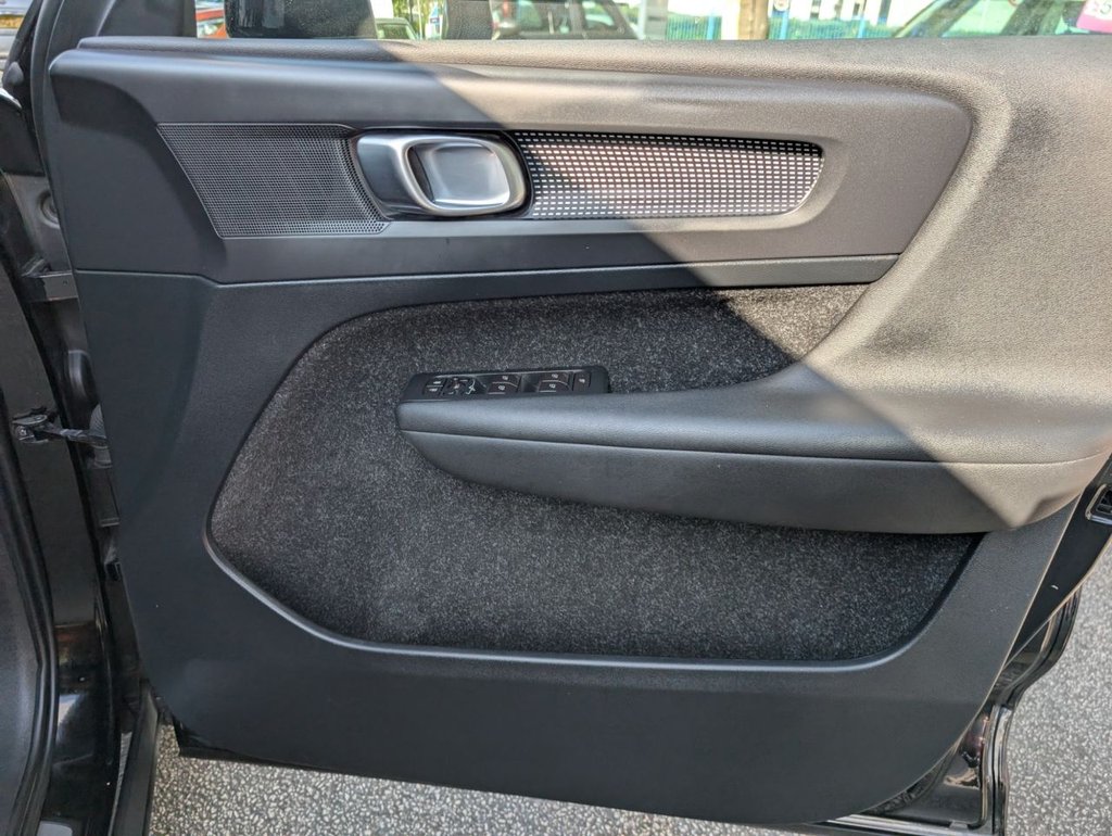 Used Volvo XC40 2018 for sale - 76973379: Photo 24