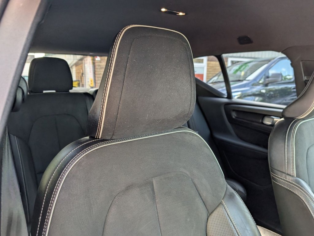 Used Volvo XC40 2018 for sale - 76973379: Photo 30